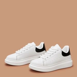 Sneakers Alexander McQueen Dupes
